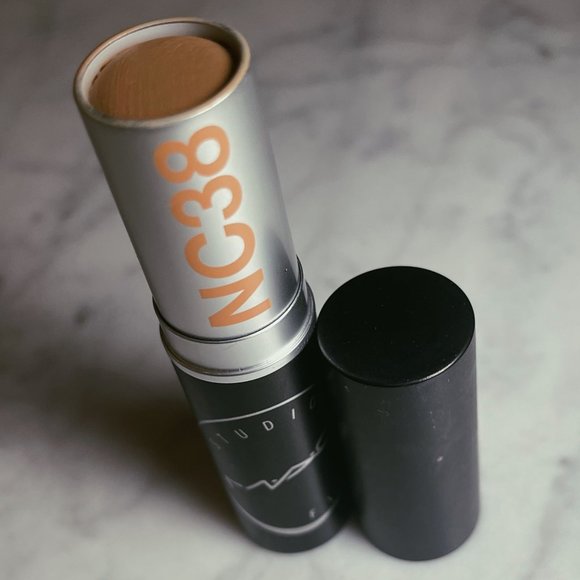 MAC Studio Fix Soft Matte Foundation Stick | NC38 - Picture 1 of 2